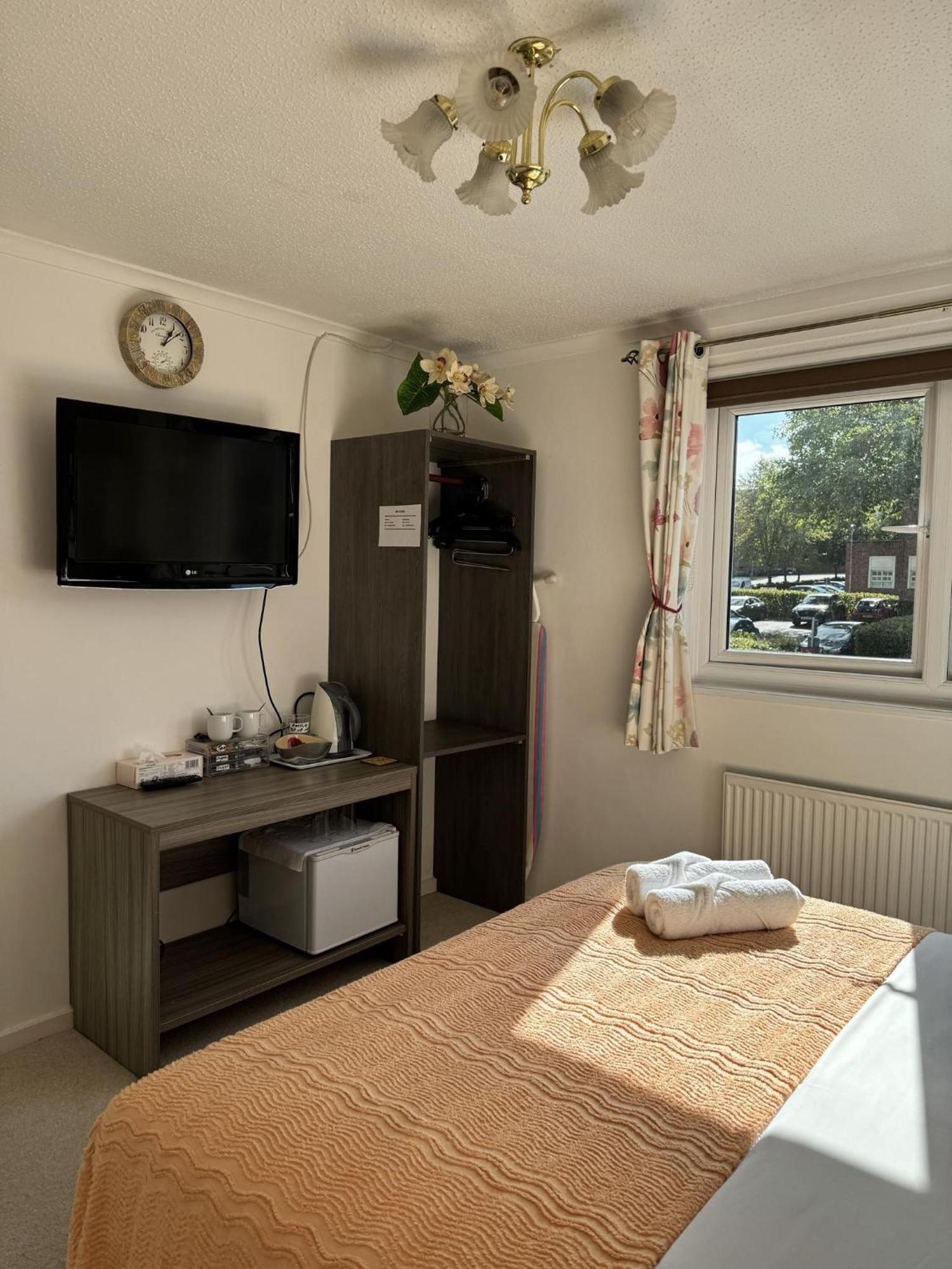 Enjoy Your Stay At Chorley Road Droitwich Exterior foto